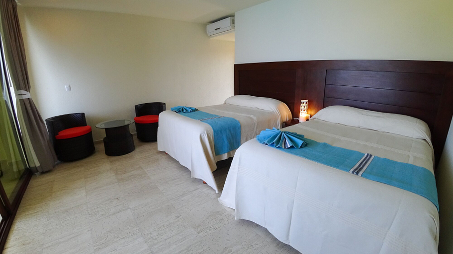 Bedroom 3, Pacific King Hotel, Dist. Pochutla