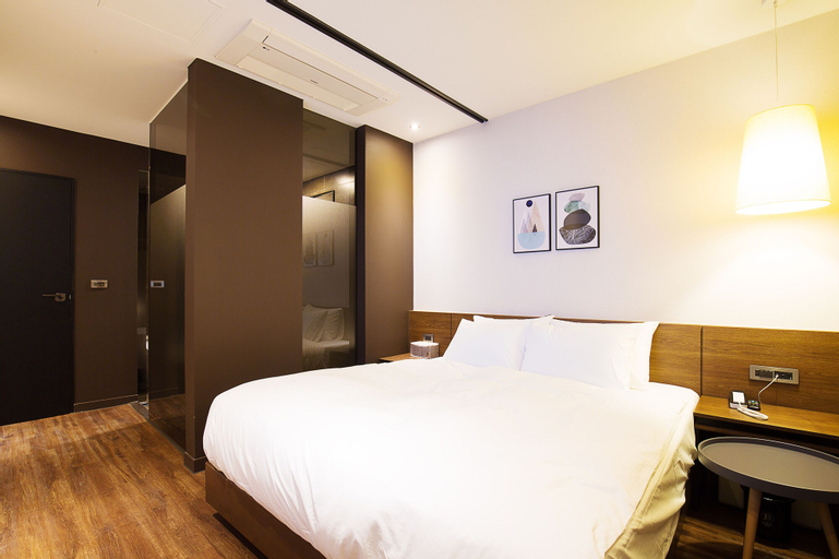 Bedroom 9