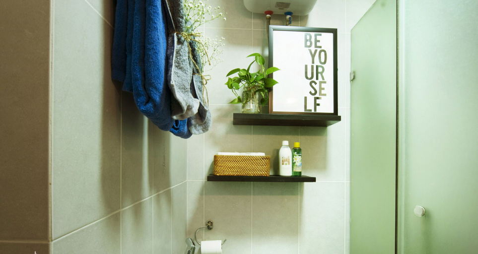 Bathroom 4, Chez Tram Homestay, Đống Đa