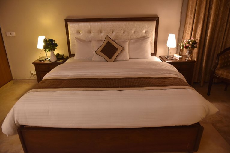 Bedroom 4, Shalimar Tower Hotel Lahore, Lahore
