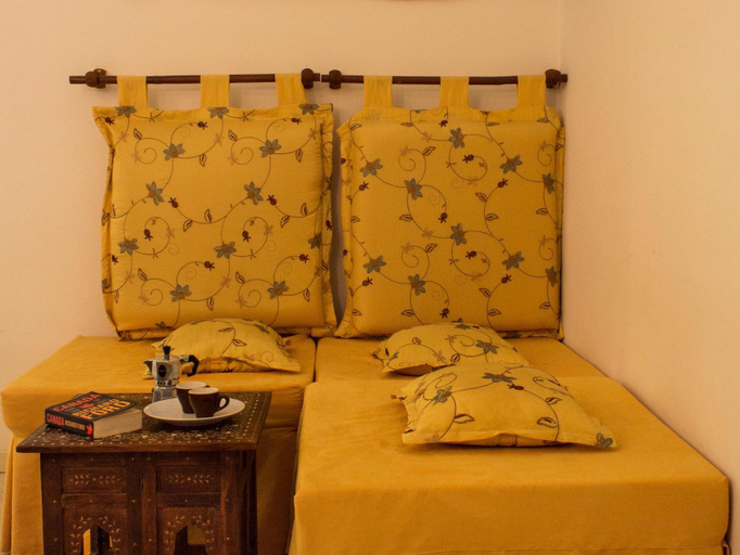 Bedroom 2, diLetto a Napoli, Napoli