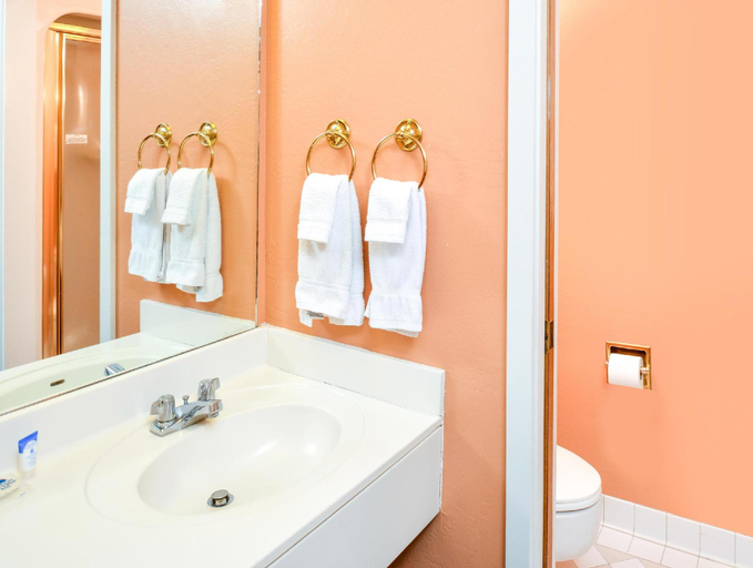 Bathroom 4, Americinn By Wyndham Rawlins, Carbon