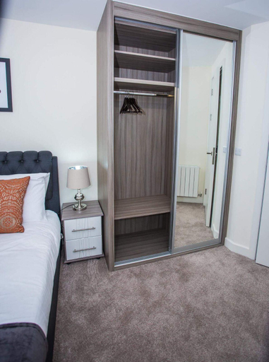 Bedroom 2, PREMIUM WOOLWICH 2 BED APARTMENT, London