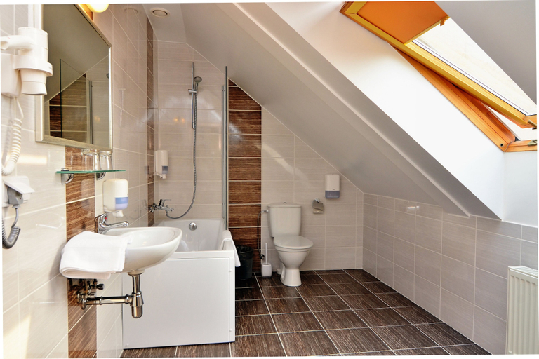 Bathroom 4, IVOLITA Vilnius Hotel, Vilniaus