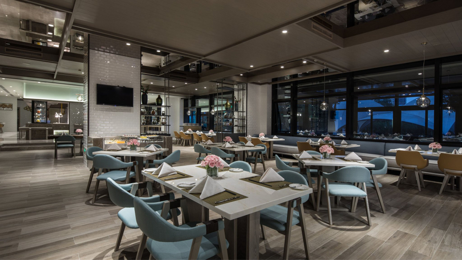 Food & Drinks 2, Crowne Plaza DEQING MOGANSHAN by IHG, Huzhou