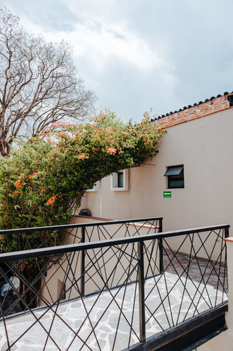 Others 5, Hotel Maria Bonita, Allende