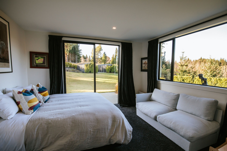 Mt Roy Terrace - Art House, Queenstown-Lakes