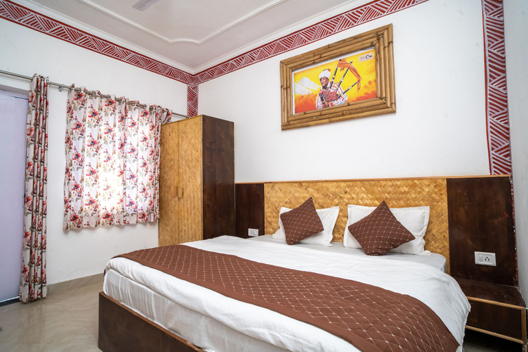 Bedroom 2, Mussoorie, Dehradun