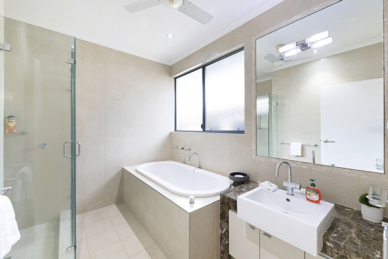 Bedroom 4, ZENLUX INFINITY - 4BR with Private Pool, Bayview-Woolner