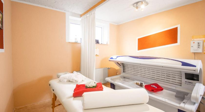 Bedroom 3, Hotel garni Zwickau-Mosel, Zwickau