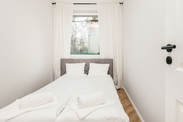 Bedroom 3, Apartments Sopot 23 Marca by Renters, Sopot