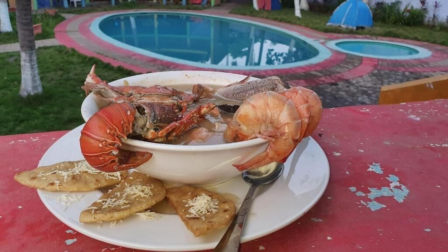 Food & Drinks 3, Hostal Club Mochilero, La Libertad