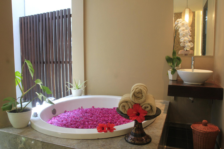 Bathroom, Kokonut Suites Seminyak, Badung