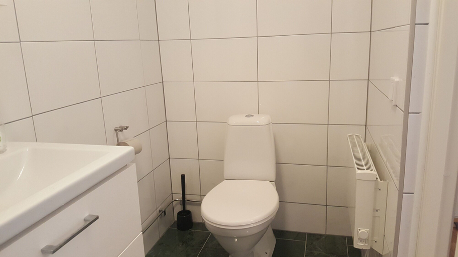 Bathroom 3, Sjötorps Hostel, Mariestad