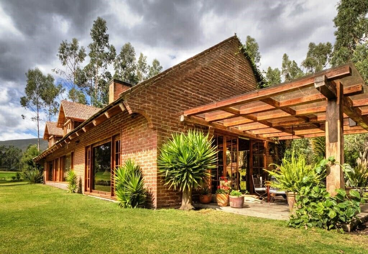 Exterior & Views, Palumbo Glamping & Villas, Cayambe