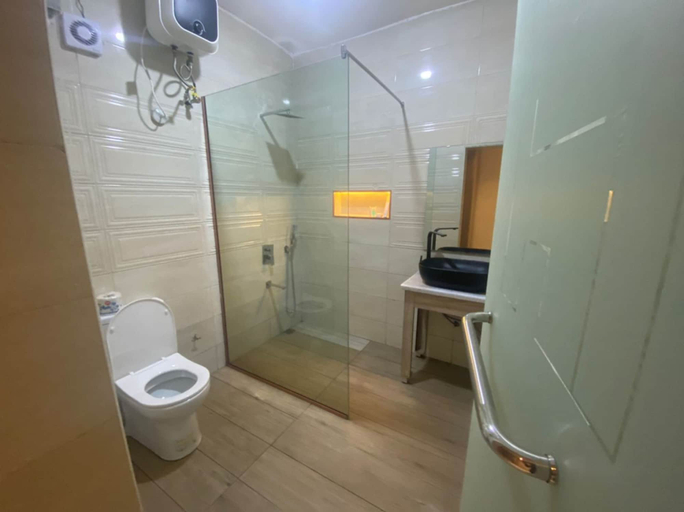 Bathroom 3, Hopeland Hotels, Obio/Akp