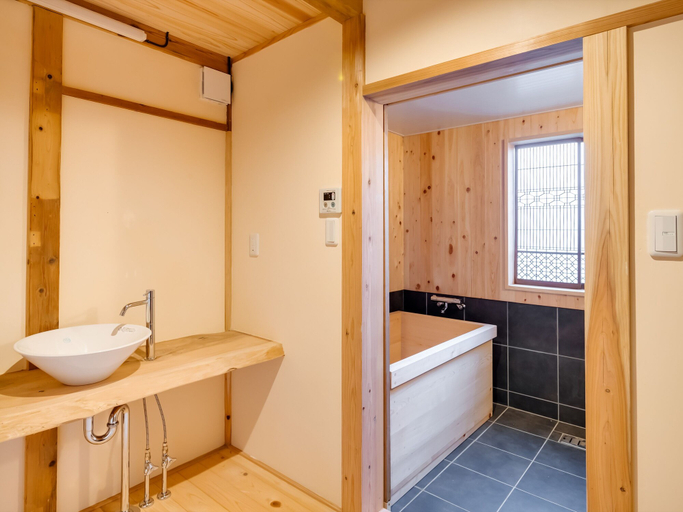 Bathroom 3, NIPPONIA HOTEL Ozu Castle Town, Ōzu