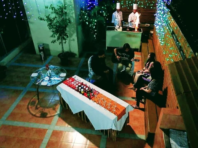 Food & Drinks 5, West Park Inn, Dhaka