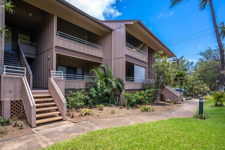 Exterior & Views, Modern & Tropical Oceanside Vistas, Maui