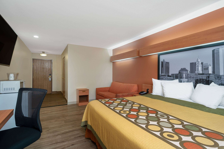 Bedroom 3, Super 8 by Wyndham Columbus West, Franklin