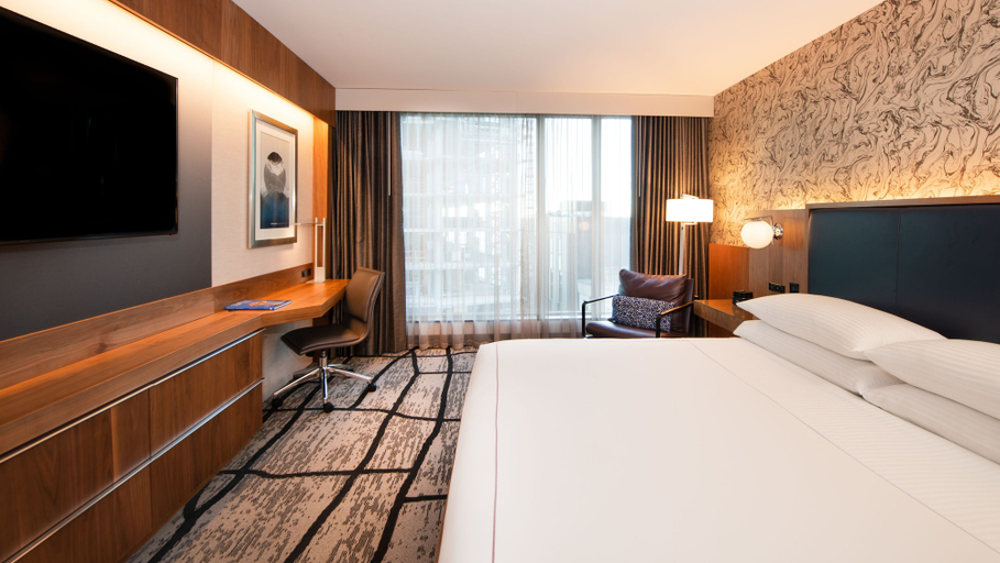 Bedroom 5, The Charter Hotel Seattle, Curio Collection by Hilton, Seattle