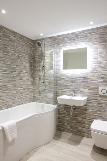 Bathroom 3, Railway Apartments, Gloucestershire