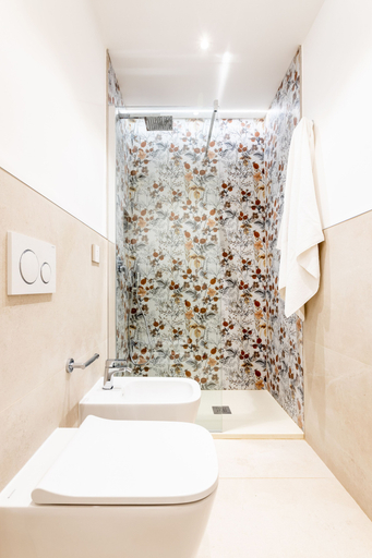 Bathroom 5, Magnini Rooms, Cagliari