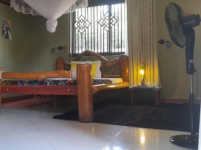 Bedroom 2, Aivilo Home, Entebbe
