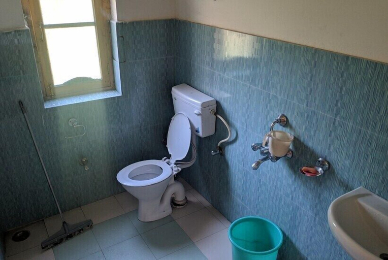 Bathroom, Wachan Guest House Hunder, Leh