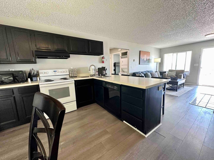 Others 5, The Hygge Apt B, El Paso