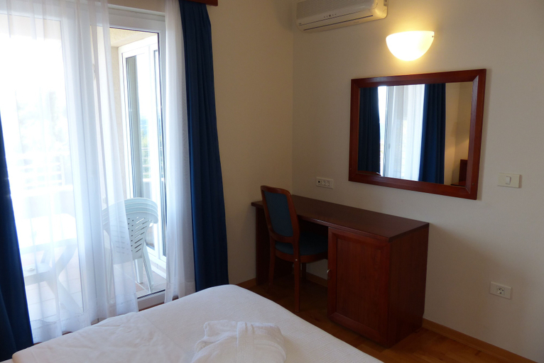 Bedroom 3, Apartments Punta, Mali Lošinj