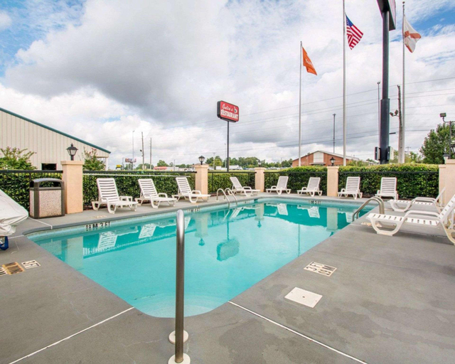 Others 5, Econo Lodge Troy, Pike