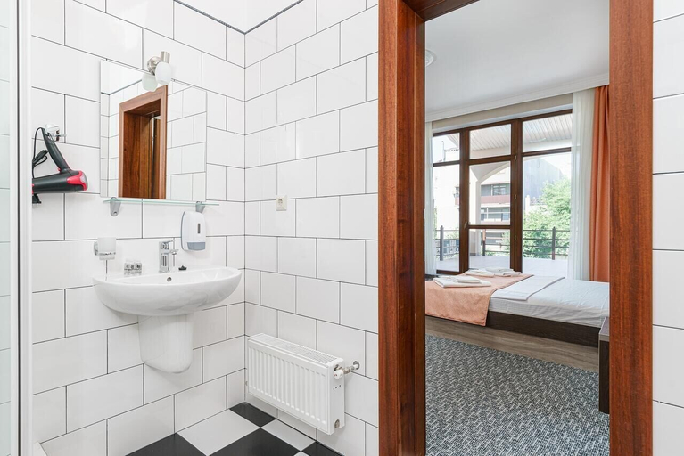 Bathroom 3, Villa Bonda, Ovidiopol's'kyi