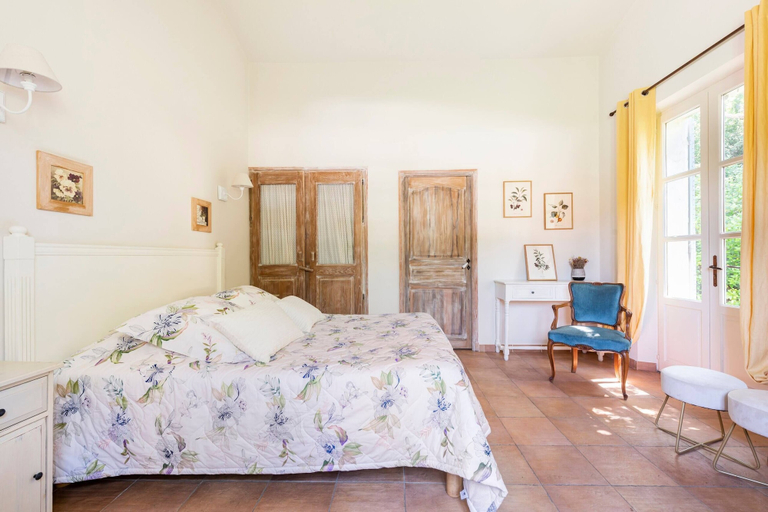 Bedroom 2, Mas de Lure, Bouches-du-Rhône