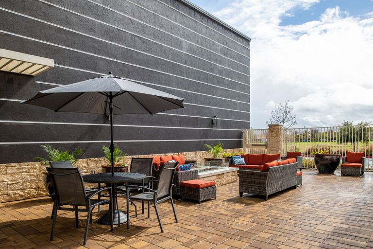 Food & Drinks 5, Fairfield Inn & Suites by Marriott Menifee, Riverside