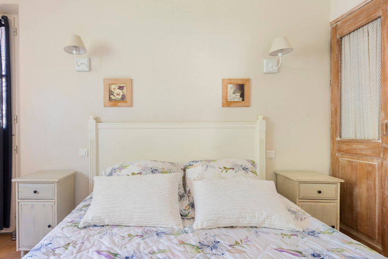 Bedroom 4, Mas de Lure, Bouches-du-Rhône