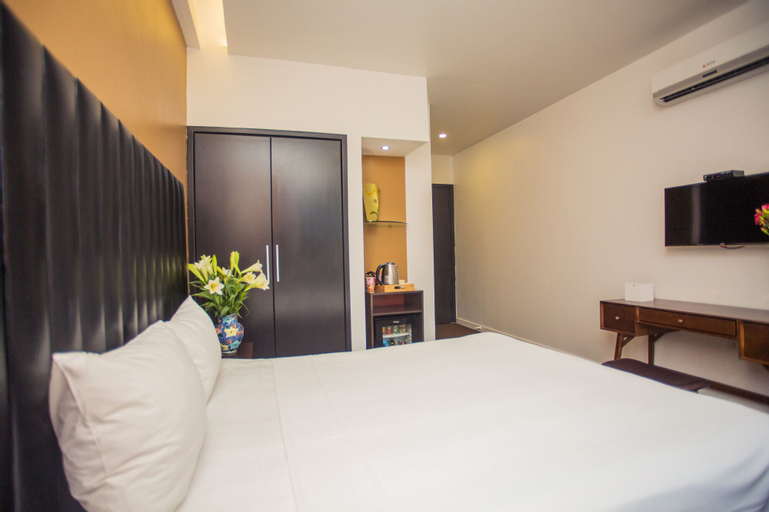 Bedroom 6
