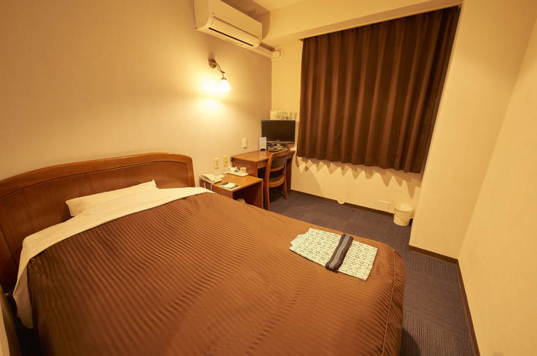 Bedroom 3, Famy Inn Makuhari, Narashino
