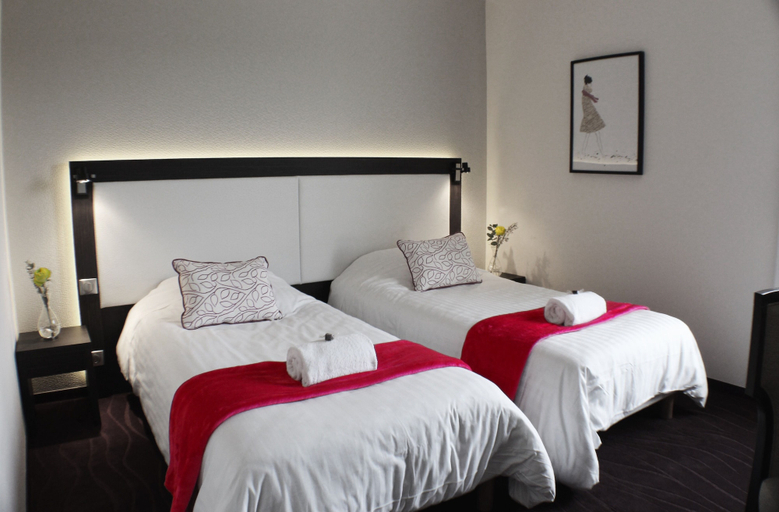 Bedroom 2, Hotel Les Grains D'argent, Marne