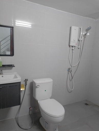 Bathroom 5, Richiamo Guesthouse, Siem Reap