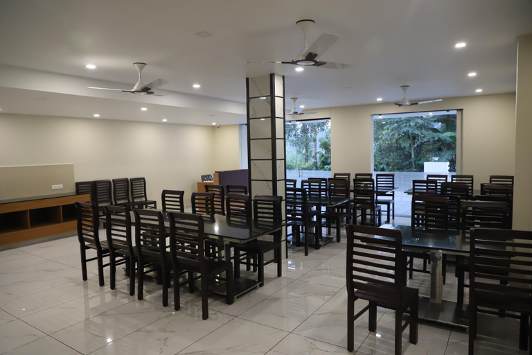 Restaurant 4, LAKE FOREST MUNNAR, Idukki