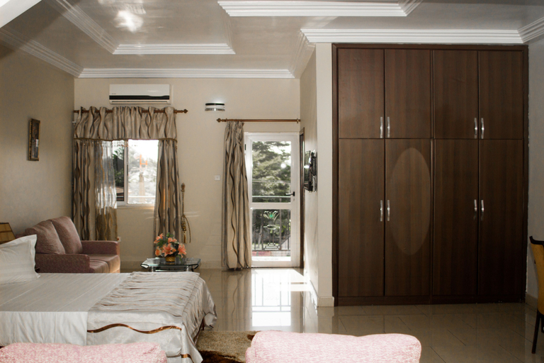 Bedroom 4, MJ Grand Hotel, Accra
