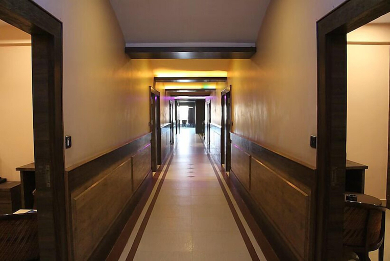 Others 5, Hotel Radhika, Katni
