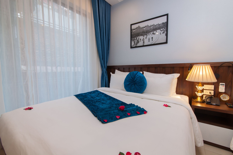 Bedroom 12