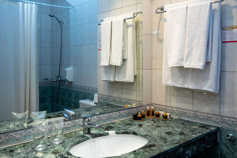 Bathroom 5, MPM Kalina Garden Hotel, Nesebar