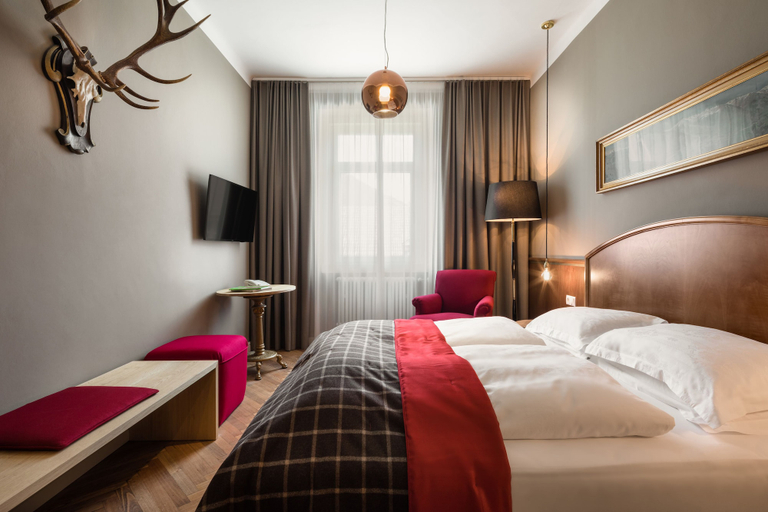 Bedroom 3, Hotel Europa Splendid, Bolzano