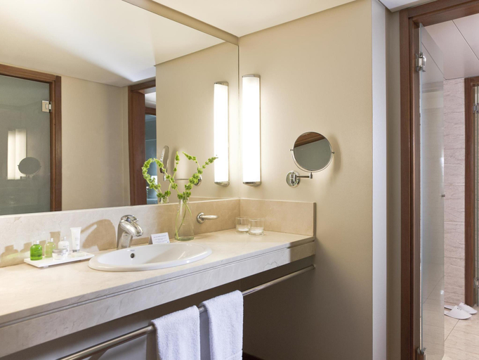 Bathroom 4, NH Buenos Aires Florida, Distrito Federal