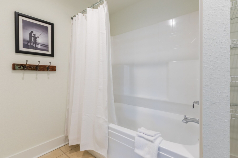 Bathroom 4, One Club Gulf Shores, Baldwin