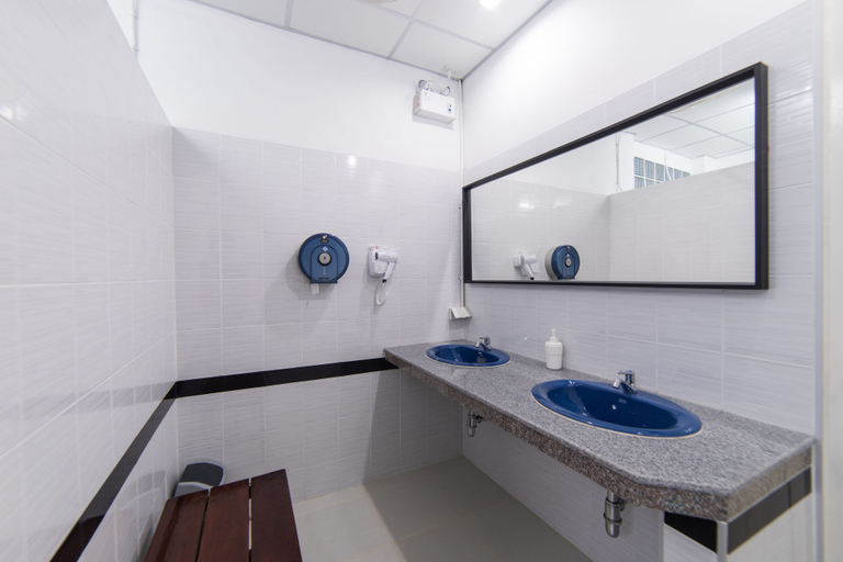 Bathroom 4, Napa Hostel Samrong Station, Muang Samut Prakan