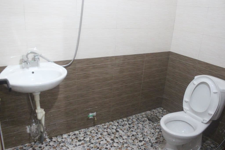 Bathroom, H'mong Home Mountain View, Sa Pa